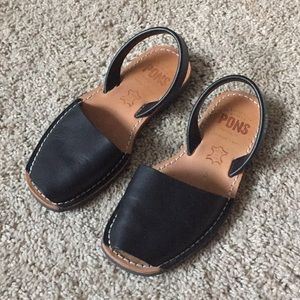 avarcas pons black leather